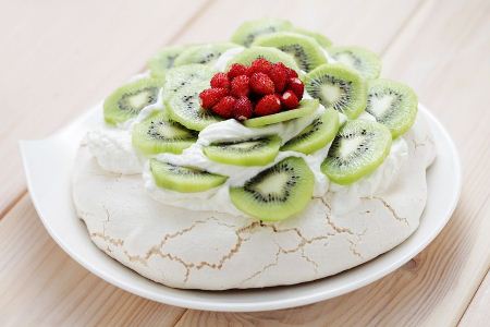 Festive Pavlova