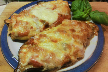 Mozzarella stuffed aubergines Mozzarella stuffed aubergines