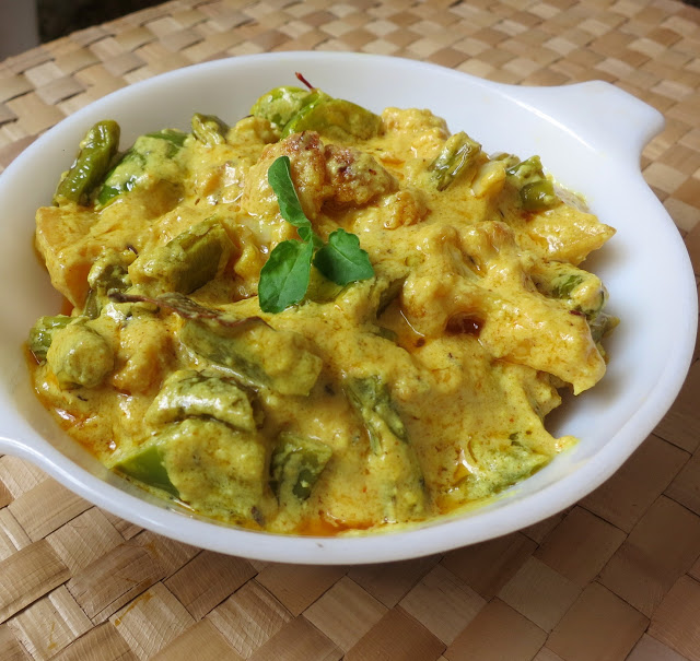 Mughlai Vegetable Korma (Creamy Curry) Mughlai Vegetable Korma (Creamy Curry)