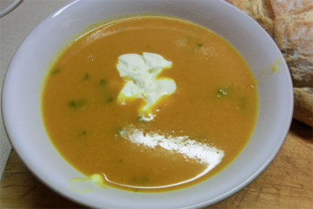 Spiced carrot and lentil soup