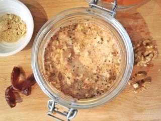 Carrot Cake Breakfast Oats