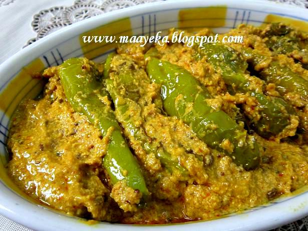 Mirchi Ka Salan (Tangy Stuffed Jalapenos in Gravy) Mirchi Ka Salan (Tangy Stuffed Jalapenos in Gravy)