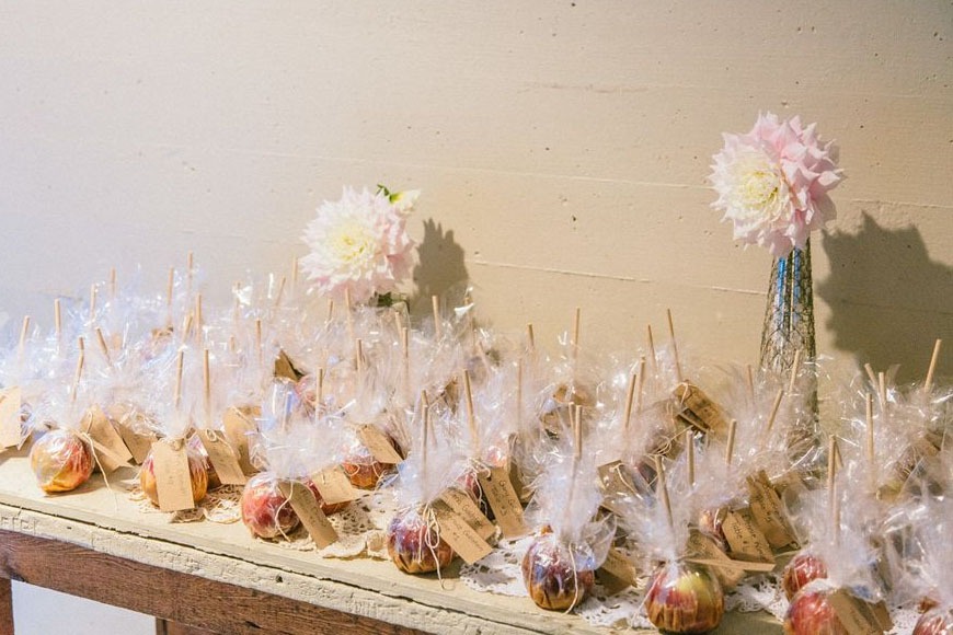 10 Wedding Food Ideas Your Guests Will Obsess Over 10 Wedding Food Ideas Your Guests Will Obsess Over
