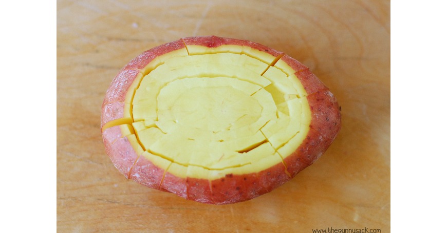 How to cut baked potato How to cut baked potato