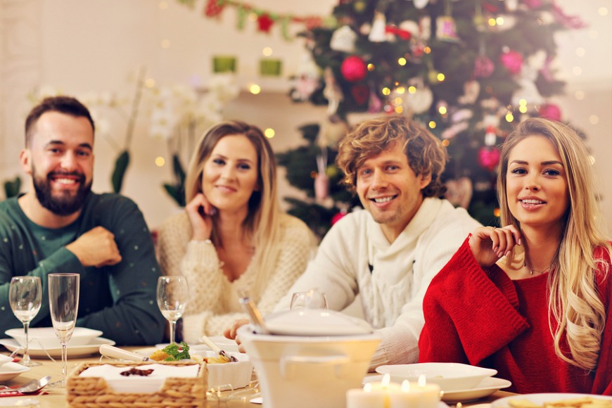 Christmas Eve and Christmas Day deals on Cobone Christmas Eve and Christmas Day deals on Cobone