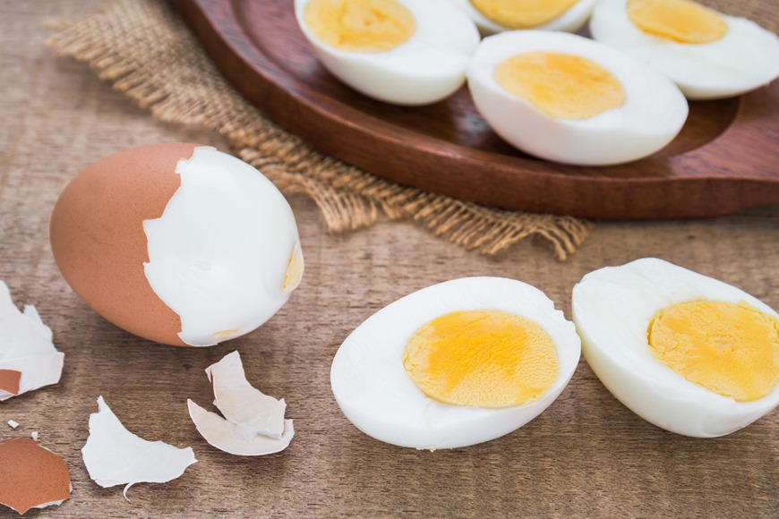 How to boil a hard-boiled egg - step 5