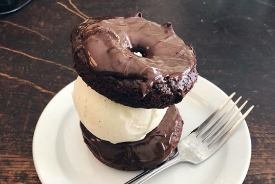 Doughnut sandwich Doughnut sandwich