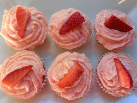 Strawberry and Vanilla Cupcakes