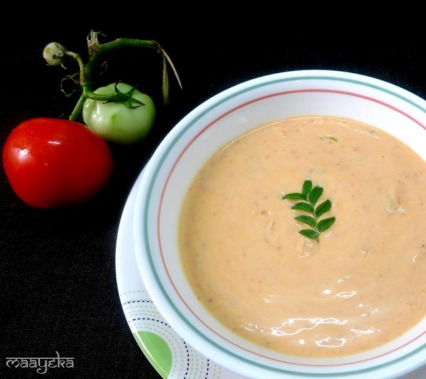 Tomato Raita (Tomato and Yoghurt Dip)