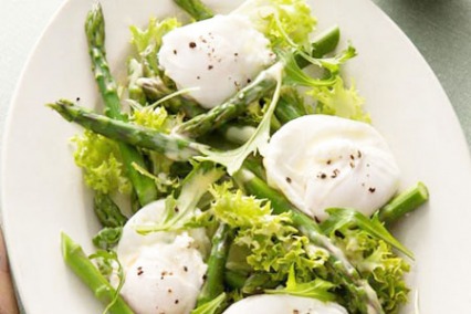 Asparagus and Poached Egg Salad