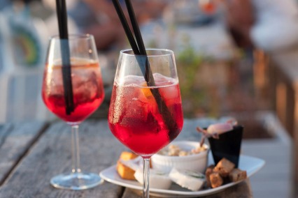 3 Non-Alcoholic Aperitifs to Perk Up Your Palate