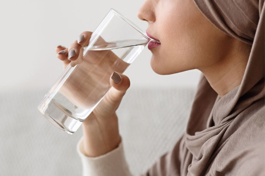 6 Easy Ways To Feel Less Thirsty While Fasting | ExpatWomanFood.com